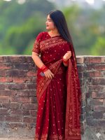 Japani Silk Sharee with Blouse Piece - Image 5